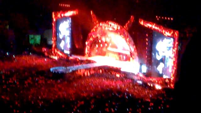 AC/DC - Solo guitare ANGUS YOUNG (live) смотреть онлайн