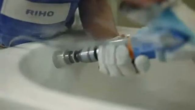 Производство акриловых ванн Riho смотреть онлайн