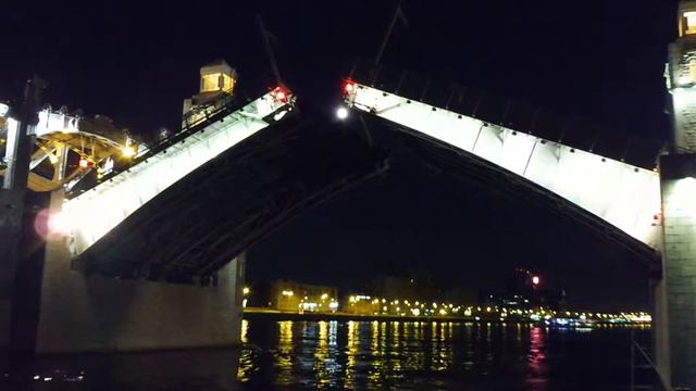 Разводной мост Санкт-Петербург, 2018 смотреть онлайн