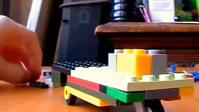 LEGO самоделка Трехколесный грузовик смотреть онлайн