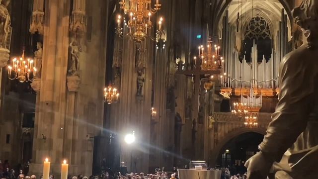 Olivier Latry im Stephansdom an der Riesenorgel смотреть онлайн