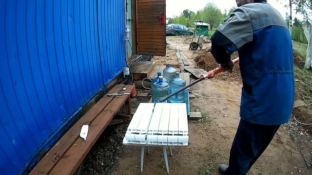 Как Соединить Секции Радиатора Отопления - Жизнь в Деревне смотреть онлайн