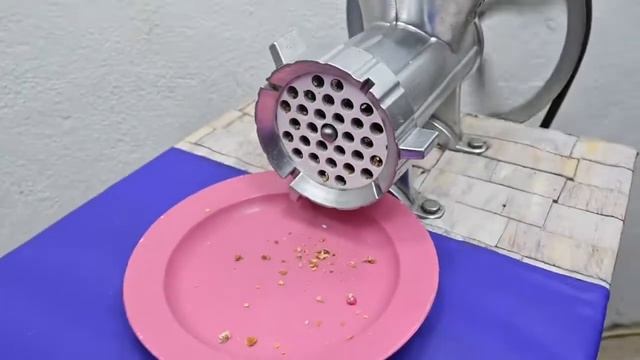 Мини рожки с мороженым против мясорубки смотреть онлайн