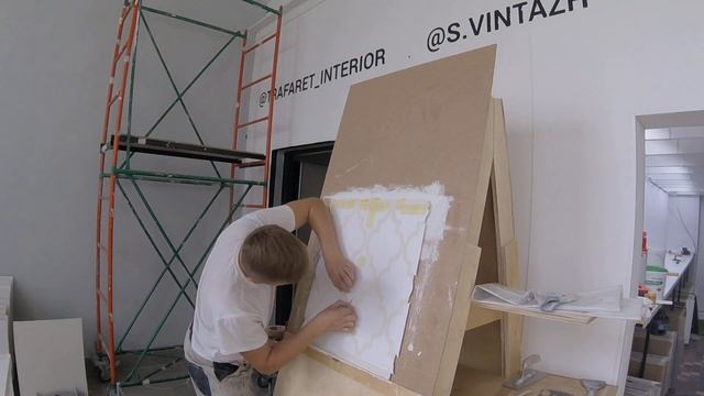 Трафаретная техника часть 5/6. Трафарет из оракала. Stencil technique part 5/6 смотреть онлайн