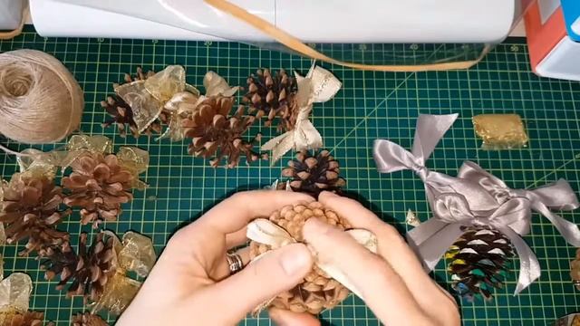 Новогодняя гирлянда из шишек / Kozalaklardan yılbaşı süsü смотреть онлайн