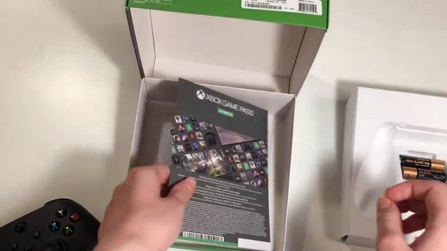 Unboxing Microsoft Xbox Wireless Controller – Carbon Black смотреть онлайн