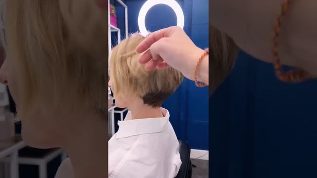 #женскаястрижкамосква #преображение #трансформация #стрижкамосква #стрижки #парикмахермосква #каре смотреть онлайн