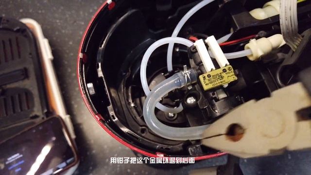 EP 48 如何拯救玩具咖啡机 （2 ） / 德龙 EC 680 换蒸汽喷嘴 смотреть онлайн
