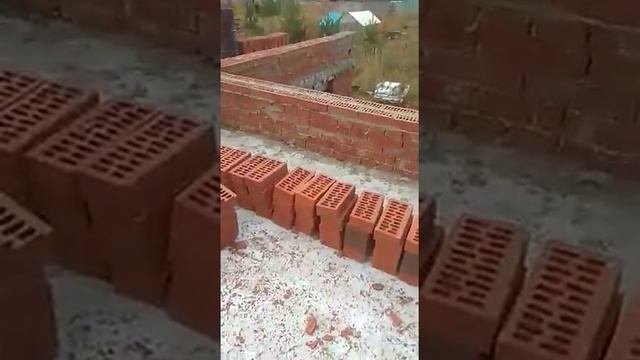 Кирпичная кладка парапетной части плоской кровли, A One20