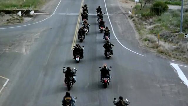 За пределами закона OST (Robbie Robertson - Broken Arrow) смотреть онлайн