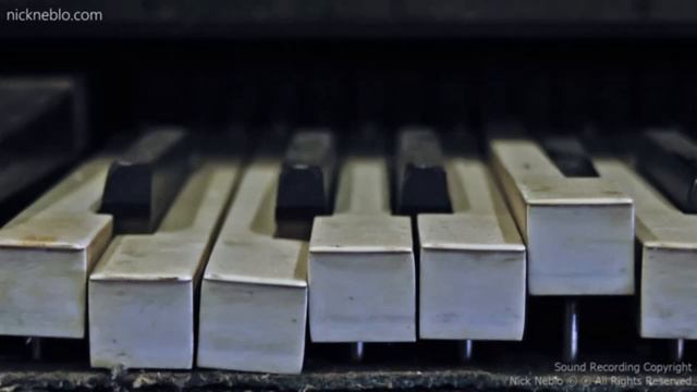 Немного импровизационного пиликанья под фонограмму Slow Electric Piano Acoustic Guitar Ballad Bmino смотреть онлайн