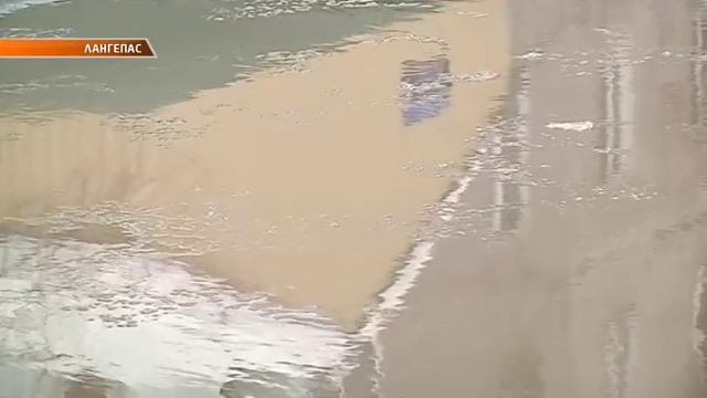 На улицах скользко! Дороги не посыпают вторую неделю смотреть онлайн