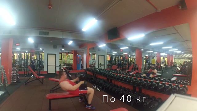 19 лет.Жим гантелей по 60 кг.Новый зал смотреть онлайн