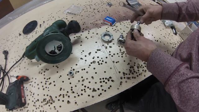 Ремонт эксцентриковой шлифмашины DWT смотреть онлайн