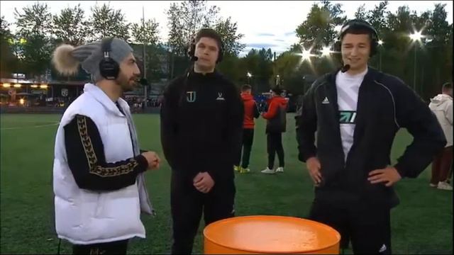 У фк тамадунта Бразильцы потеряли паспорт и вещи в аэропорту смотреть онлайн