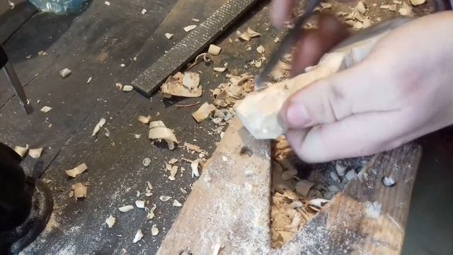 Как сделать деревянную ложку, из берёзы, своими руками . Пропитка маслом. смотреть онлайн