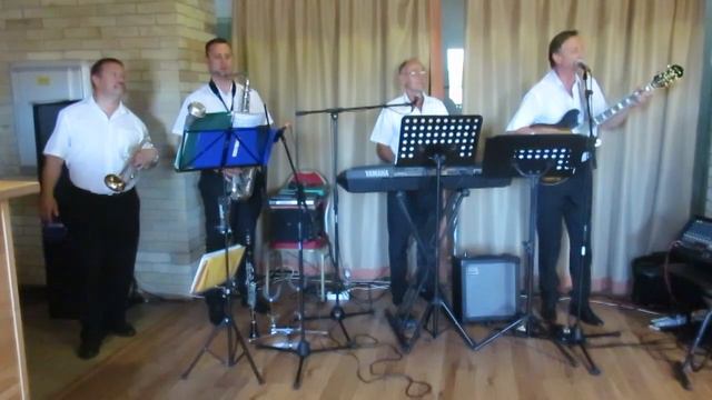 SENIOR ZENEKAR – ÖRÖKZÖLD-MIX