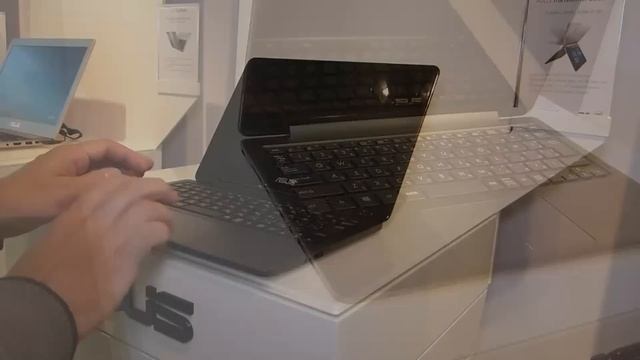 ASUS Transformer Book Flip TP200 hands-on., смотреть онлайн