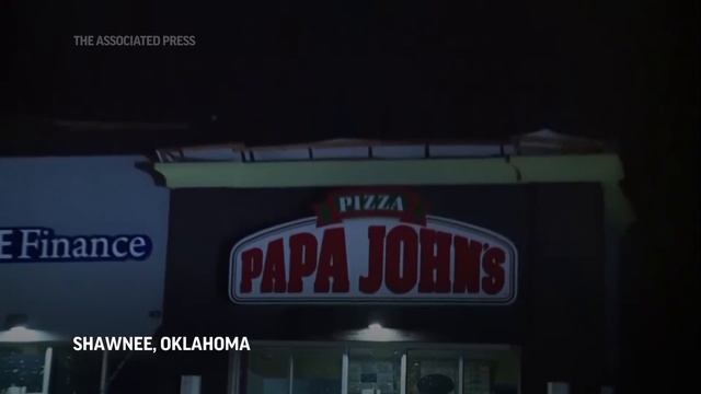 Multiple tornadoes tear through Central Oklahoma смотреть онлайн