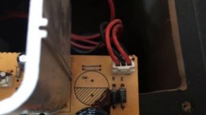 Гудит сабвуфер Решено! Замена конденсатора ремонт своими руками в домашних условиях