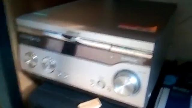 Моё рабочее место обзор раздобыл фирменный музыкальный центр sony HCD-WS2D и колонки к нему смотреть онлайн