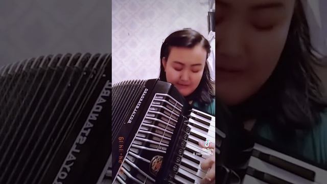 Гулмира "Жамгыр токту" смотреть онлайн