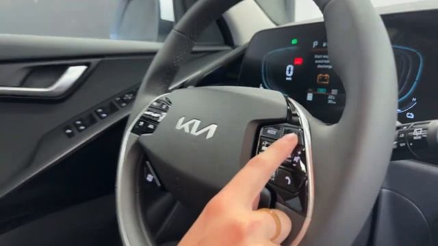 2024 Kia Niro Hybrid - First Look!