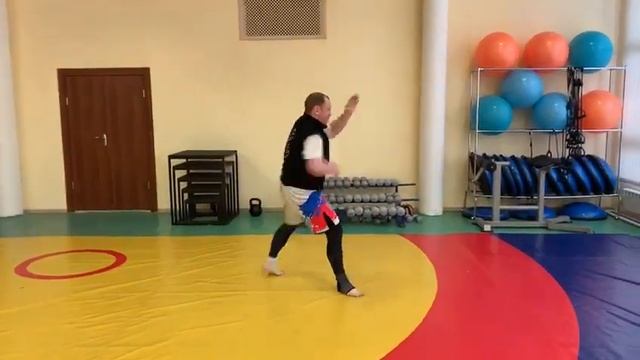 Тренировка!Бой с тенью! смотреть онлайн