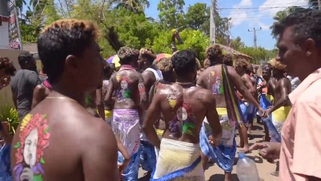 Перахера в Мириссе, Шри-Ланке. Праздник полнолуния смотреть онлайн