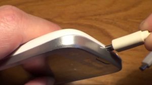 Если шнур выпадает. Как сделать, чтоб шнур не выпадал из телефона.  If the cable falls out