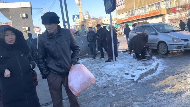 Кыргызстан. Бишкек. Скользкое утро! Ошский базар@larabulina спасибо за видики смотреть онлайн