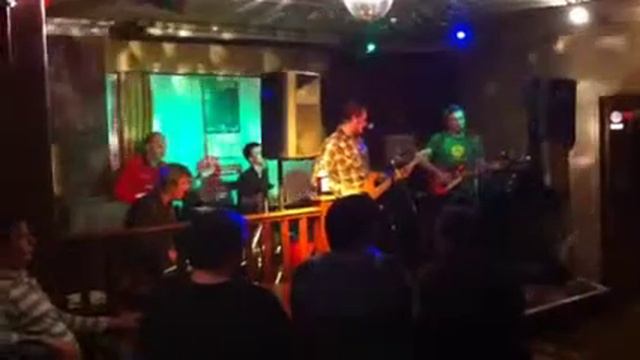 Tony Morley @ The Claude Open Mic смотреть онлайн