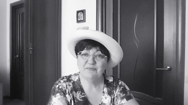 Бабуля поёт "Крылатые качели " смотреть онлайн