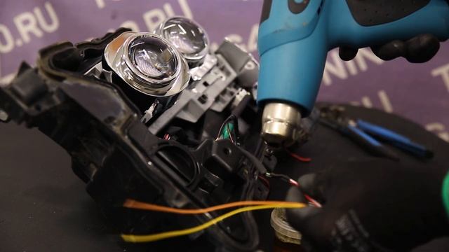 Установка Динамического поворотника на Toyota Land Cruiser 200 смотреть онлайн