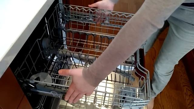 Обзор посудомоечной машины NEFF S51M69X1RU смотреть онлайн