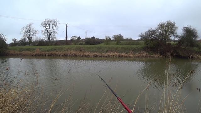Эта река в поле,ПОЛНА РЫБЫ !!! Спиннинг в марте 2018. смотреть онлайн