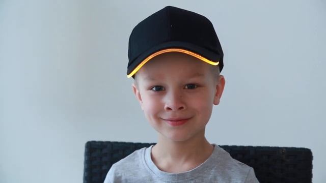 КЛ19к- Кепка со светящимся козырьком, черный смотреть онлайн