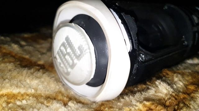 JBL Flip 5 - 24 fps bass test!!! смотреть онлайн