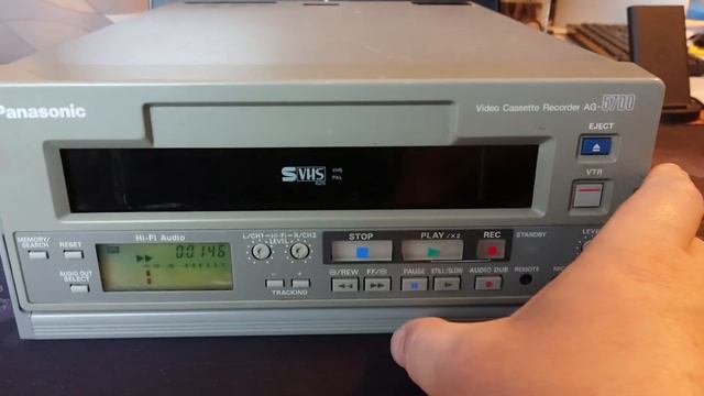 S-VHS HI-FI видеомагнитофон Panasonic AG-5700 смотреть онлайн