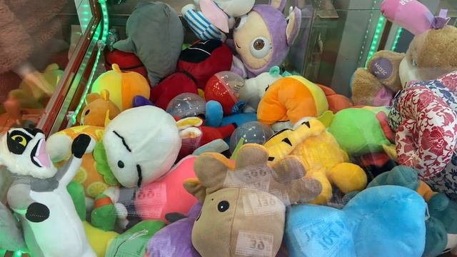 ПОЛУЧИТСЯ ЛИ НАМ ДОСТАТЬ ИГРУШКУ И КАКУЮ ???? смотреть онлайн