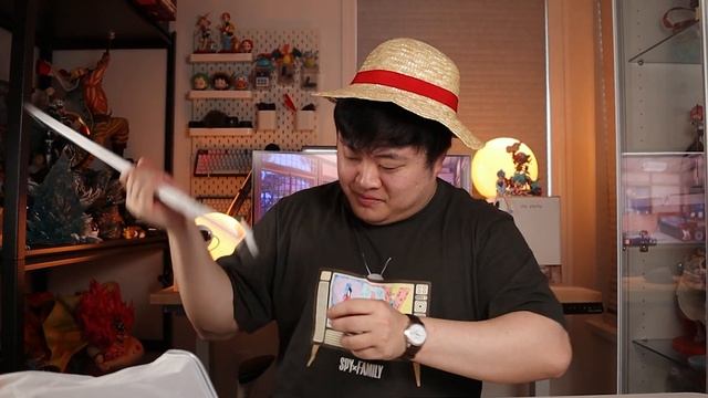 Trying Out Anime Merch From Temu! смотреть онлайн