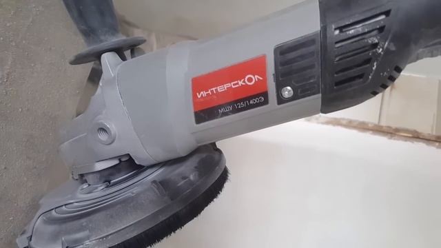 HILTI - зачистка краски, штукатурки, шпаклевки. А скупой платит дважды -) смотреть онлайн