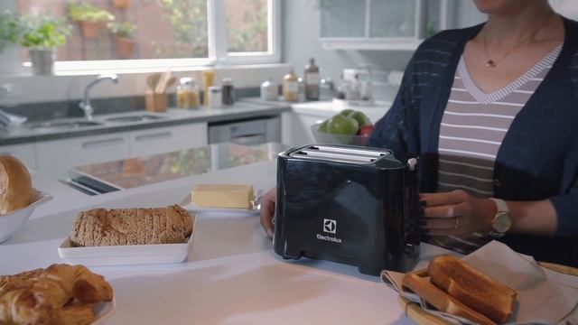 Tostadora Electrolux Easyline TMB31 смотреть онлайн