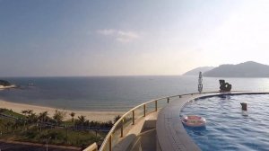 о. Хайнань , бухта Дадунхай , отель  Harman Resort Hotel Sanya 5*