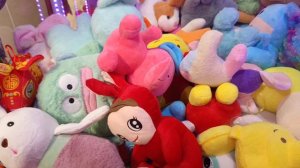 БОЛЬШОЙ РЕЙД ПО АППАРАТАМ ✌ ВЫИГРАЛИ МНОГО КЛАССНЫХ ИГРУШЕК (жаль плюшевый стич так и остался 🫣)