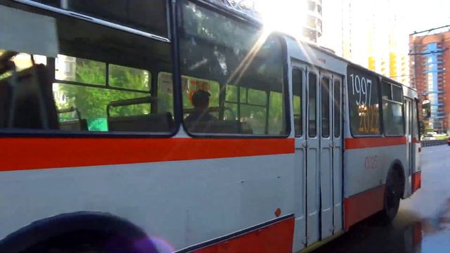 Ретро-троллейбус ЗиУ-682Г-016 [017] №0025 "Химкинскому троллейбусу 25 лет" смотреть онлайн