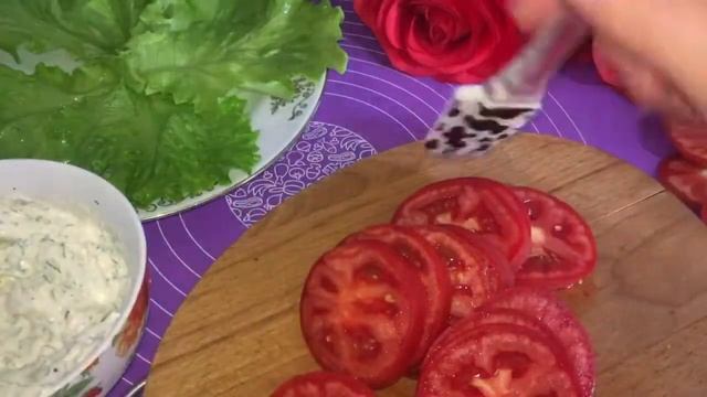 Красивая и вкусная закуска на праздничный стол.#закуска #праздничныйстол #рецепты смотреть онлайн