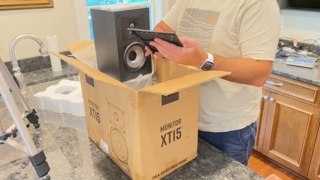 Polk Audio XT15 Unboxing and First Impressions смотреть онлайн