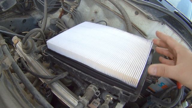 Honda Partner (жизнь хонды партнёр) троит двигатель в сырую погоду