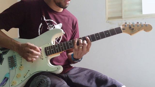 Fender Squier Stratocaster 1987 Korea смотреть онлайн